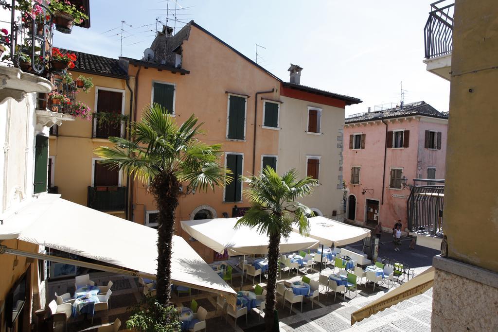 Appartamenti Piazza Umberto I Torri Del Benaco Kamer foto